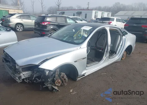 2012 Jaguar Xj z USA, uszkodzony, nr VIN SAJWA1CB2CLV25981